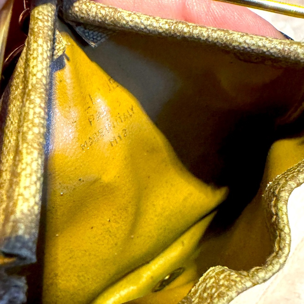 Celine Macadam Coin Purse Made in Italy Rare Gold Snap Authentic Vintage - Picture 8 of 8